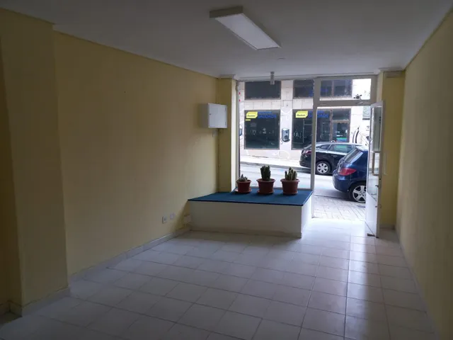 SE ALQUILA LOCAL COMERCIAL CENTRO PONFERRADA — 4