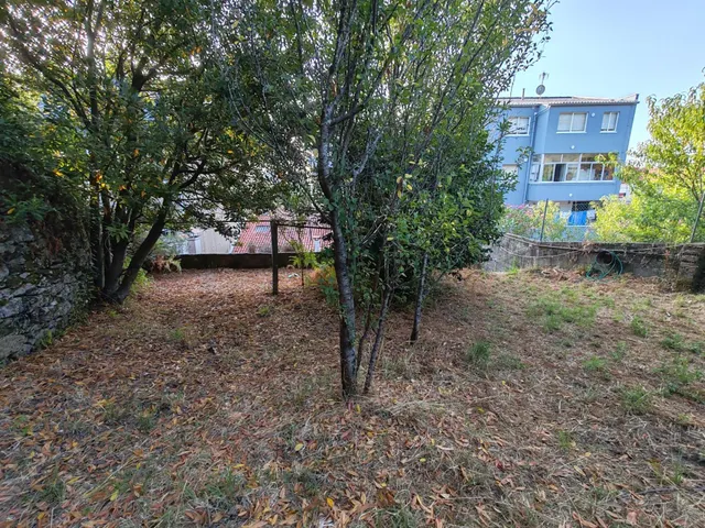 EDIFICIO EN VENTA CON DOS PISOS INDEPENDIENTES Y LISTOS PARA ENTRAR A VIVIR EN BOIRO — 49
