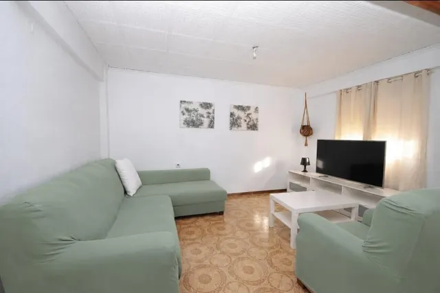 Estupendo piso exterior con balcón en el centro de Torrent! Tu oportunidad para dejar de pagar alquiler ¡Es una buena oportunidad, no la dejes escapar! — 2