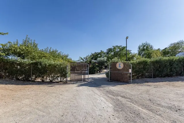 **NEGOCIO CONSOLIDADO DE EVENTOS Y ALOJAMIENTO TURÍSTICO EN UNA ESPECTACULAR FINCA ANDALUZA CERCA DE GRANADA** — 45