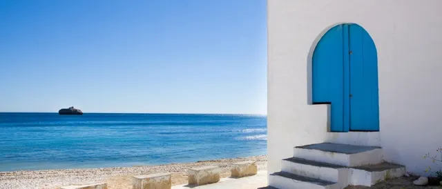 Villa con el encanto de una casita de campo con vistas al mar en Jávea — 34