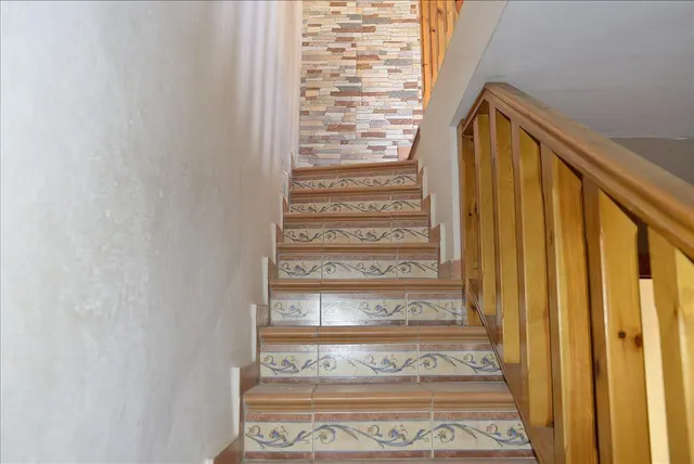 Casa adosada de 4 dormitorios con terraza para reformar en Algeciras — 12