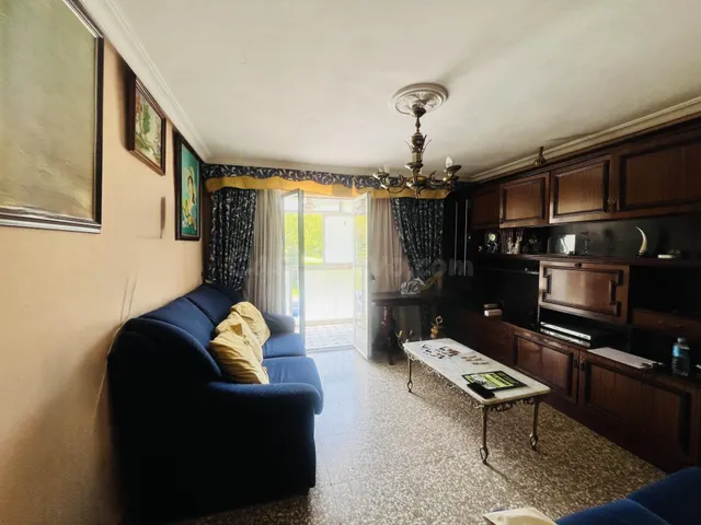 Piso amplio en Villa de Vallecas - foto 3
