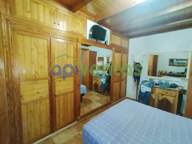 Casa vallada de 3 plantas — 18