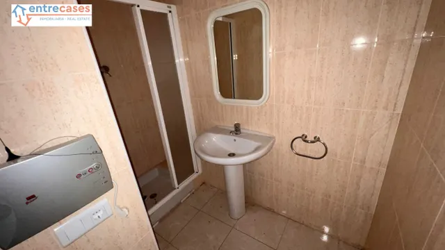 LOCAL COMERCIAL EN RICARDO PORTALES — 47