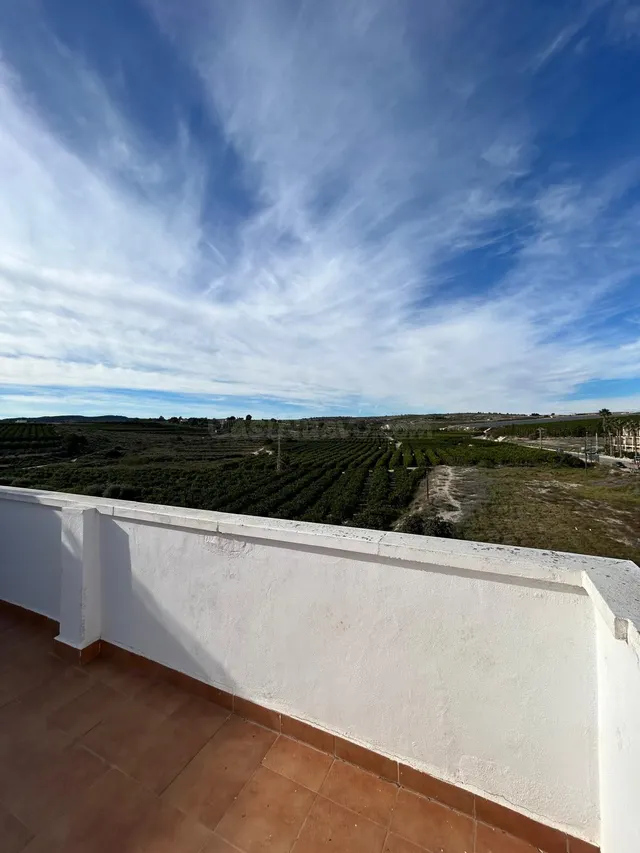 OPORTUNIDAD!!!!!!! GRAN APARTAMENTO CON GRAN SOLARIUM - foto 2