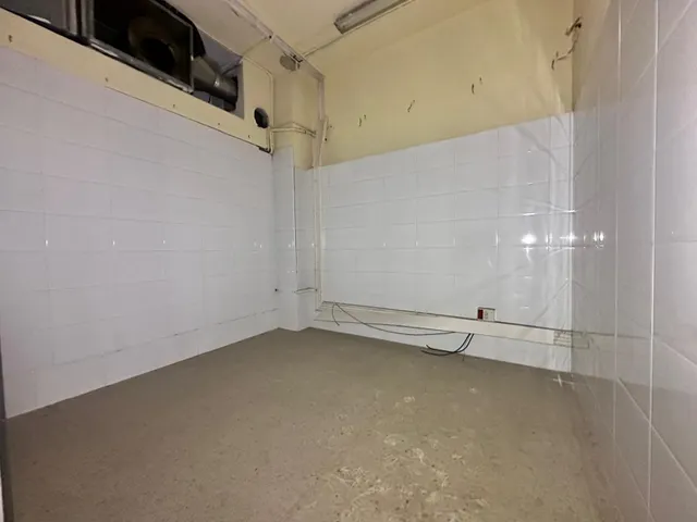 Se vende local comercial en cerdanyola del vallés — 19
