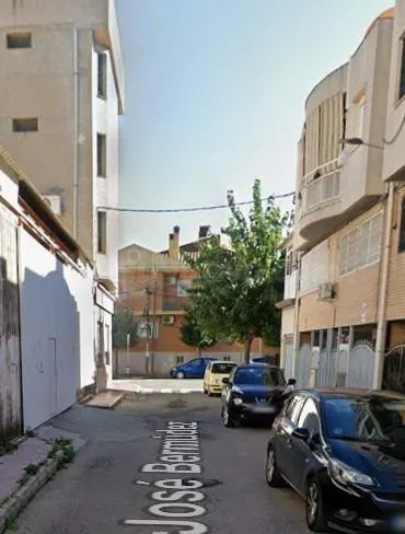 CASA EN ALCANTARILLA