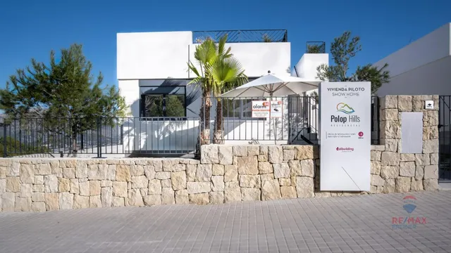 ¡Nueva villa de 3 dormitorios y 3 baños con magníficas vista - foto 4