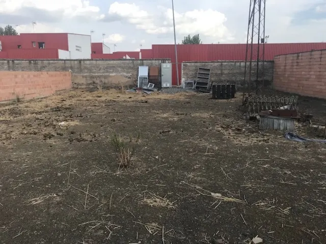 PARCELA URBANA CON 2 SOLARES A LA VENTA EN BELMEZ — 2