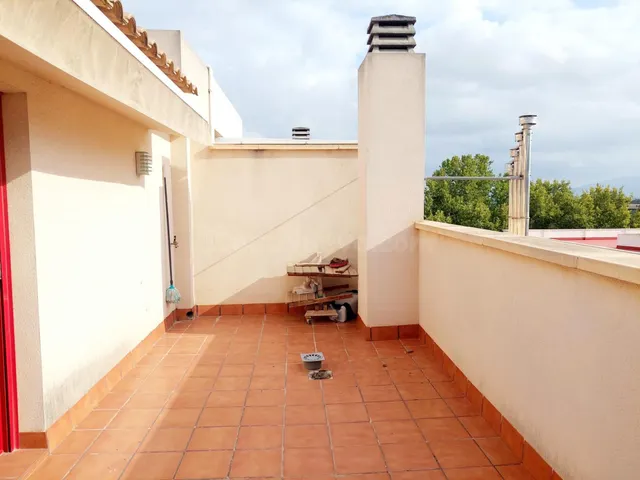 Ñtico Dúplex en Beniajan - Avenida Fabian Escribano - foto 2