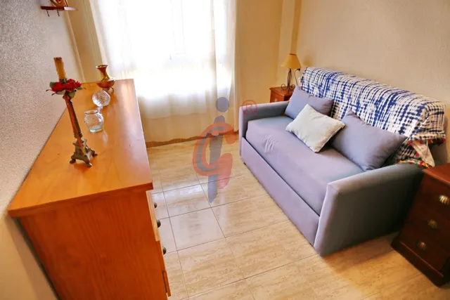 Planta baja en venta en el centro de Guardamar del Segura con gran terraza privada y piscina comunitaria — 23