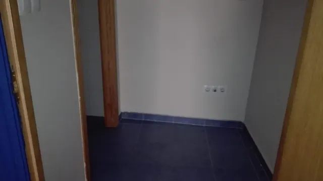 LOCAL COMERCIAL ACONDICIONADO CON BAÑO - foto 3