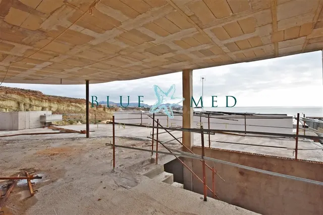 CHALET EN CONSTRUCCIÓN CON PISCINA FLOTANTE EN BOLNUEVO - foto 4