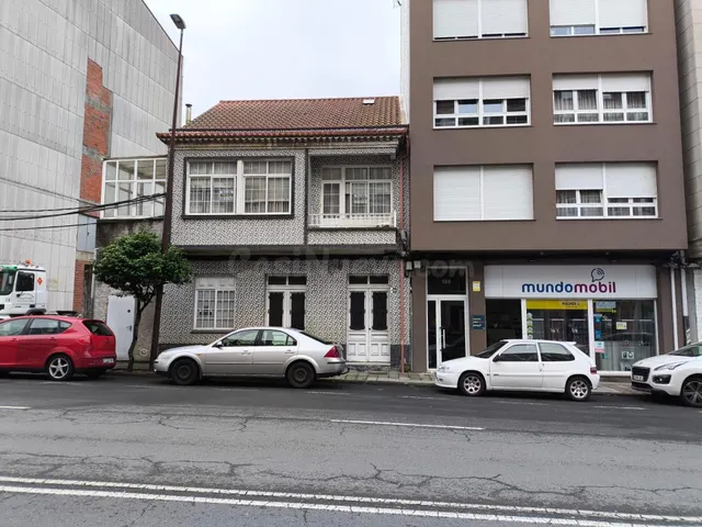 Casa y nave en Vazquez de Parga, Carballo. También ideal par - foto 2
