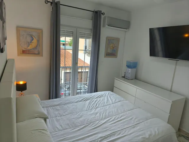 Casa pareada con piscina privada en zona tranquila — 17