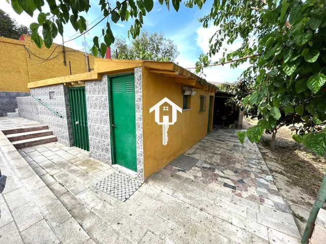 Casa adosada independiente en venta en el Rebolledo, elche. 3000m2 de parcela y 120 m2 de vivienda — 36