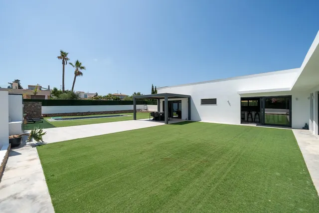Espectacular unifamiliar Moderno con Piscina en Sa Torre – Eficiencia, Confort y Confianza. — 16