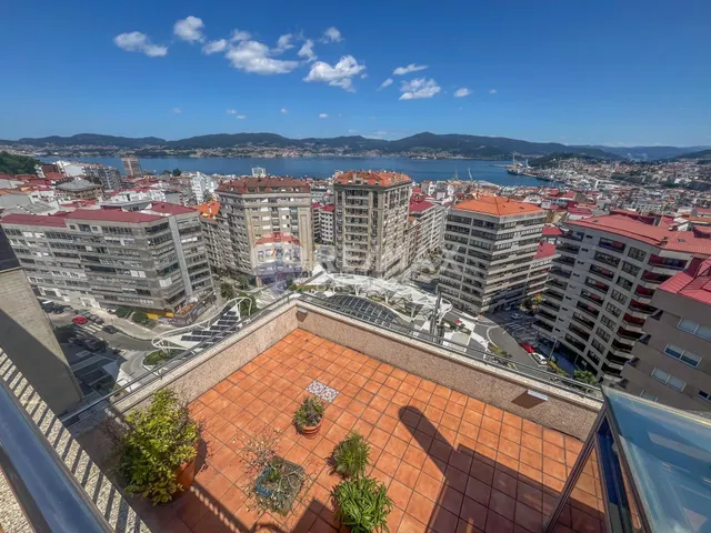 Dúplex en venta en Plaza Francisco Fernández del Riego, Vigo - foto 3