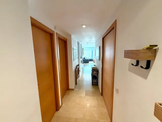 Ático Dúplex Exclusivo con 3 Terrazas, 2 Piscinas y Amplios Espacios — 7