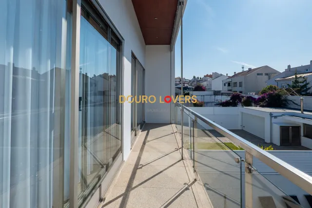 Villa exclusiva de 3 dormitorios a 730 m de la playa | Canidelo, Vila Nova de Gaia — 31