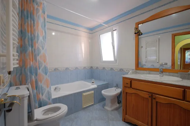 INCREÍBLE VILLA FAMILIAR EN LA MEJOR ZONA — 27