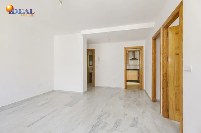 Piso con garaje y trastero — 9