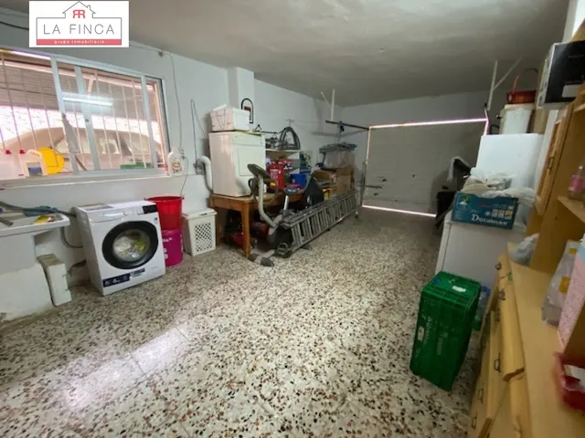 Gran Casa Independiente con piscina y zonas ajardinadas. — 37
