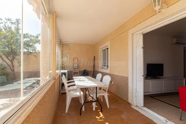 Bungalow de 3 dormitorios 2 baños con piscina privada y jardín en Zeniamar · Orihuela Costa — 14