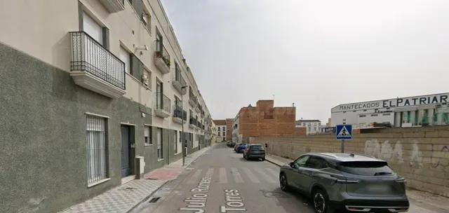 PISO EN ESTEPA