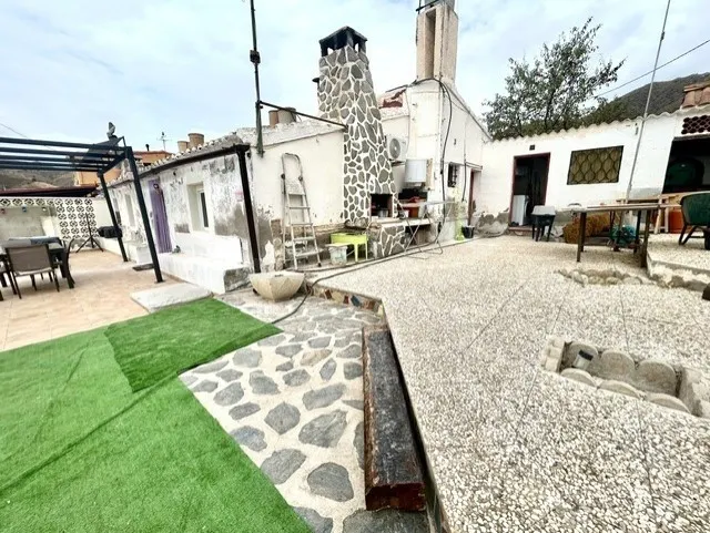 ENCANTADORA CASA DE CAMPO EN CUESTA DE GOS – TRANQUILIDAD, NATURALEZA Y VISTAS AL MAR . — 4