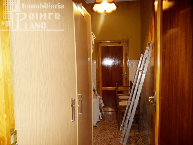 VIVIENDA EN UNA DE LAS PRINCIPALES CALLES DE TOMELLOSO — 19