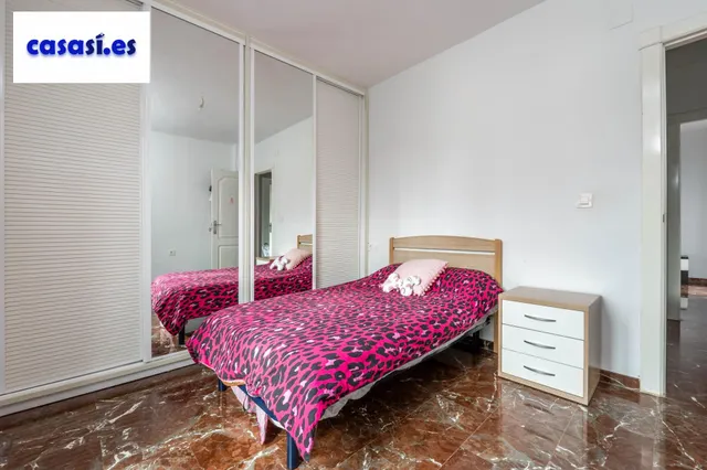 Encantadora Casa Reformada en Ogijares con Vistas y Espacios para Disfrutar — 29