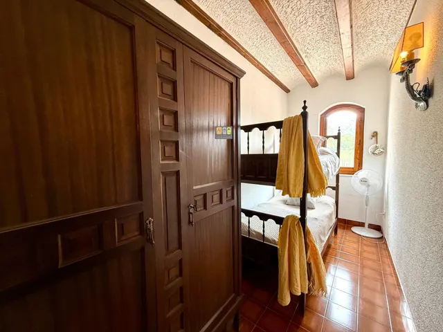 FINCA EXCLUSIVA CON GRAN POTENCIAL EN ELDA — 34
