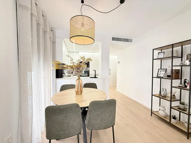 APARTAMENTO EN EL CENTRO DOS DORMITORIOS Y PLAZA DE GARAJE - foto 3