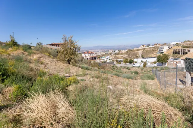Parcela residencial con proyecto y licencia para construir ya — 13
