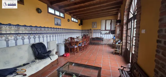 PROPIEDAD CON GRAN PARCELA URBANA, VARIAS construcciones Y FINCA RÚSTICA ANEXA — 22