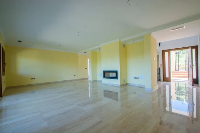 Exclusiva Villa Independiente en Primera Línea de Golf | La Cala Golf, Costa del Sol — 11