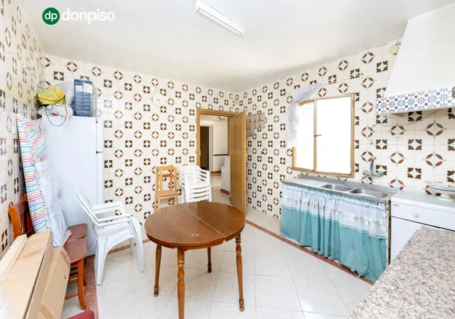 ¡CASA EN UNA SOLA PLANTA, CREA TU VIVIENDA IDEAL EN ALBOLOTE! Casa en una sola planta con patio, garaje y un gran potencial. — 8