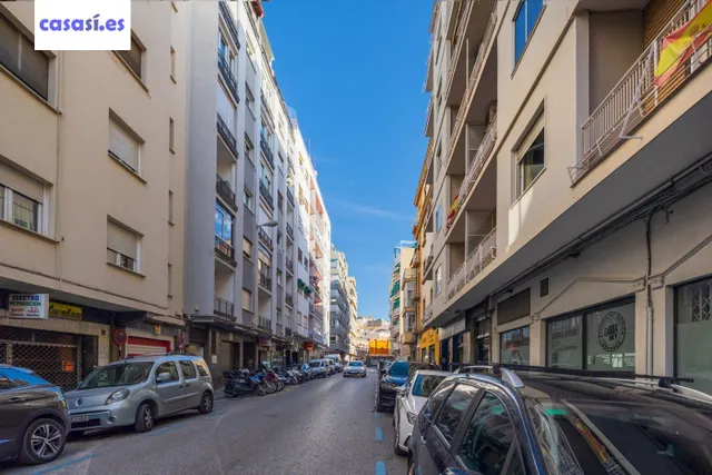OPORTUNIDAD DE NEGOCIO JUNTO A CALLE RECOGIDAS. — 20