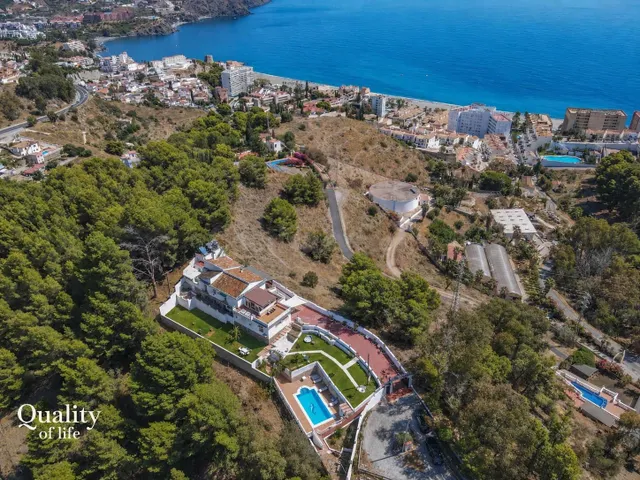 Villa independiente en Almuñecar - foto 4