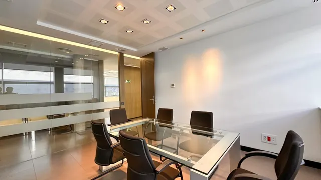 Oficina 1700m² en alquiler - Villaviciosa de Odón — 25
