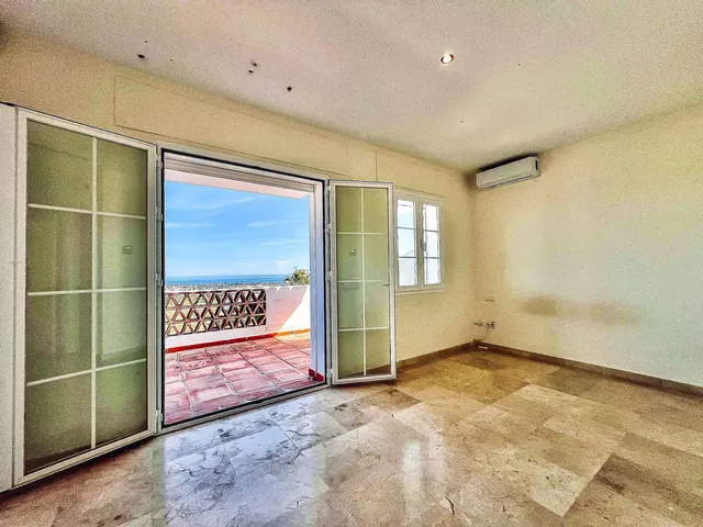 Chalet 4 habitaciones 565m² en venta - Universidad - Los Lirios — 26