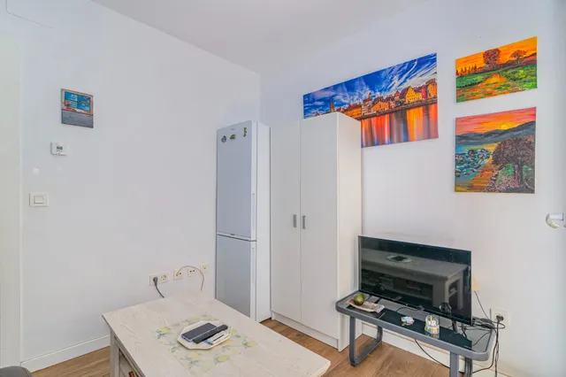 Precioso duplex moderno con patio — 31
