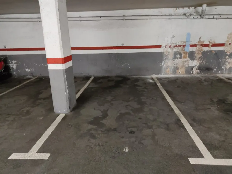 Plaça de parking de cotxe - Carrer de Nació