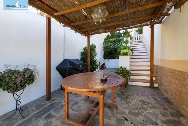 MAGNÍFICO CHALET EN URB. SUEÑOS DE CADIMA, ALHENDIN — 46