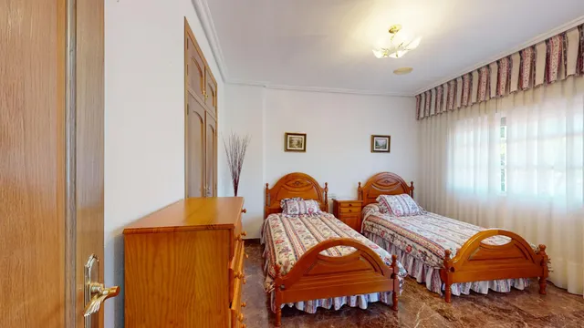 Chalet 4 habitaciones 503m² en venta - Santo Ángel — 36