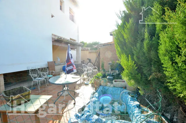 Atractivo chalet muy amplio y luminoso con terraza, garaje y jacuzzi — 14