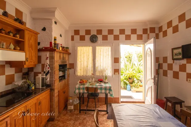 Casa en venta - Propiedad con dos viviendas independientes. — 6