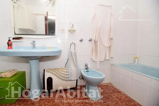 GRAN CASA CON TERRAZA Y TRASTERO — 36